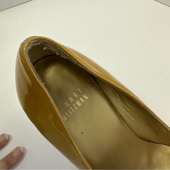 Stuart Weitzman Yellow Patent Leather Heels - Size 8.5M - Picture 4 of 11